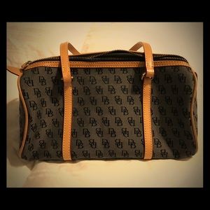 🌼DOONEY & BOURKE 🌼FINAL PRICE